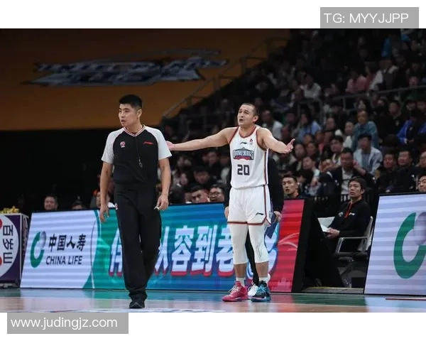 哈尔滨少年篮球队斩获CBA城市赛冠军,点燃青春梦想 哈尔滨少年篮球队斩获CBA城市赛冠军,点燃青春梦想