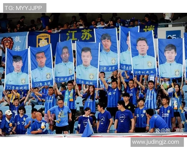 恒大主场战胜上海申花,稳居中超榜首,球队士气高涨 恒大主场战胜上海申花,稳居中超榜首,球队士气高涨